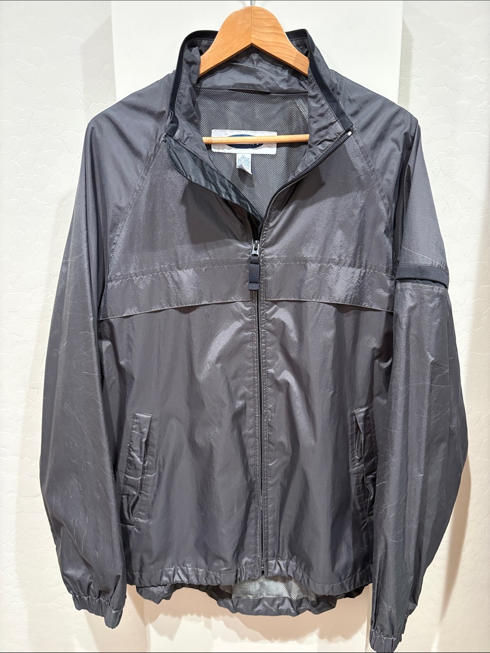 GAP Men's Charcoal Gray Windbreaker Jacket